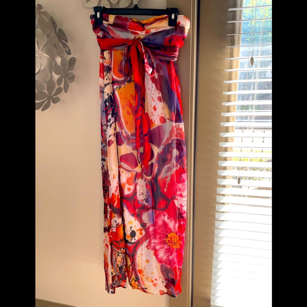 Vibrant Strapless Summer Dress